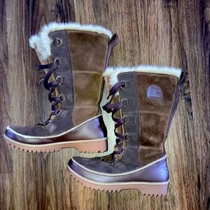 Sorel winter boots 7.5 Joan of Arc